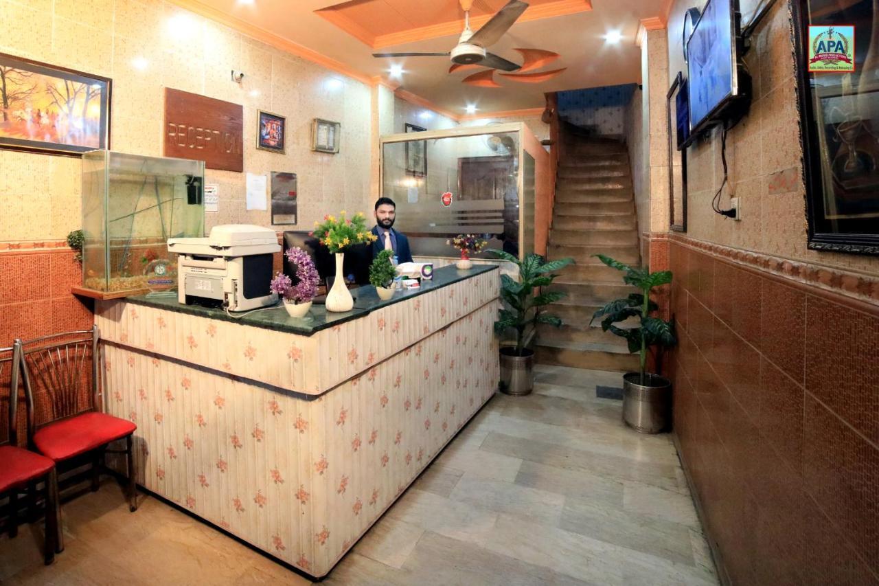 Royal Inn Guest House Lahore Exterior photo